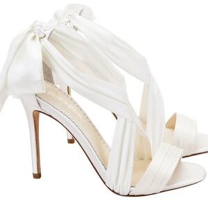 Bella Belle, Kate Ivory Silk Size 6 Heels